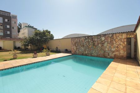 Casa para alugar com 580m², 6 quartos e 4 vagasÁrea comum