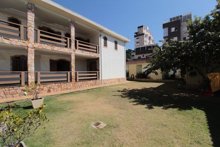 Casa para alugar com 580m², 6 quartos e 4 vagasÁrea comum