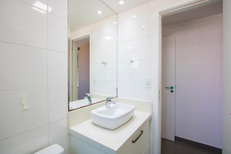 Apartamento à venda com 73m², 2 quartos e 2 vagas Apartamento à venda com 73m², 2 quartos e 2 vagasBanheiro Suíte