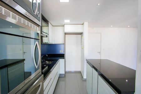 Apartamento à venda com 73m², 2 quartos e 2 vagas Apartamento à venda com 73m², 2 quartos e 2 vagasCozinha