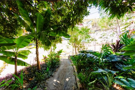 Casa para alugar com 410m², 2 quartos e 1 vagaEntrada