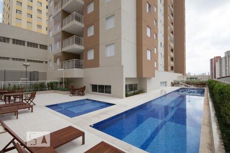Apartamento à venda com 69m², 3 quartos e 1 vaga Apartamento à venda com 69m², 3 quartos e 1 vagaPiscina