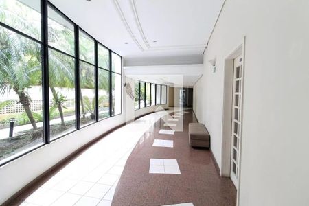 Apartamento à venda com 50m², 1 quarto e 1 vaga Apartamento à venda com 50m², 1 quarto e 1 vagaHall social