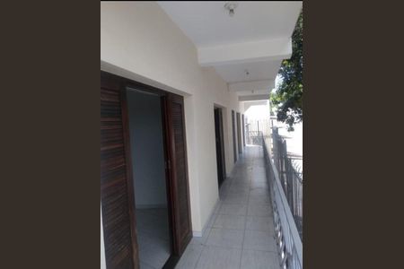 Casa à venda com 3 quartos, 230m² em Parque Sao Domingos, São Paulo
