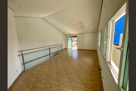 Casa à venda com 380m², 4 quartos e 4 vagas Casa à venda com 380m², 4 quartos e 4 vagasSala 4