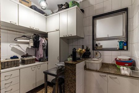 Apartamento à venda com 141m², 3 quartos e 1 vaga Apartamento à venda com 141m², 3 quartos e 1 vagaÁrea de Serviço