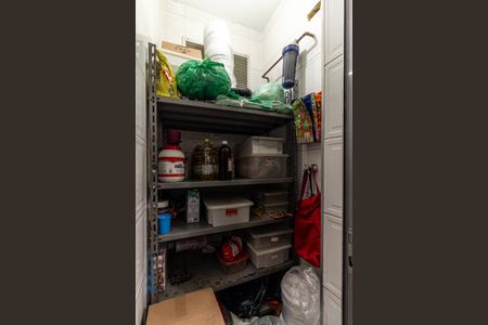 Apartamento à venda com 141m², 3 quartos e 1 vaga Apartamento à venda com 141m², 3 quartos e 1 vagaBanheiro de Serviço