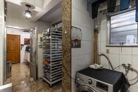 Apartamento à venda com 141m², 3 quartos e 1 vaga Apartamento à venda com 141m², 3 quartos e 1 vagaÁrea de Serviço