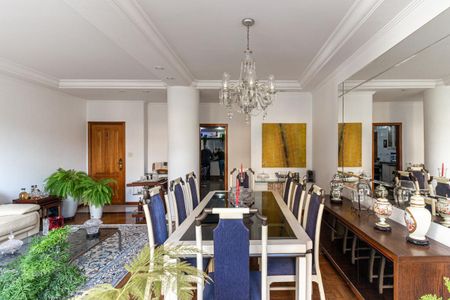 Apartamento à venda com 141m², 3 quartos e 1 vaga Apartamento à venda com 141m², 3 quartos e 1 vagaSala