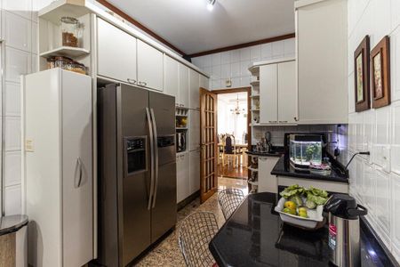 Apartamento à venda com 141m², 3 quartos e 1 vaga Apartamento à venda com 141m², 3 quartos e 1 vagaCozinha