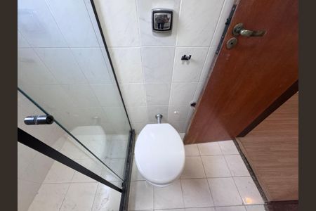 Apartamento à venda com 110m², 3 quartos e 1 vaga Apartamento à venda com 110m², 3 quartos e 1 vagaBanheiro da Suíte