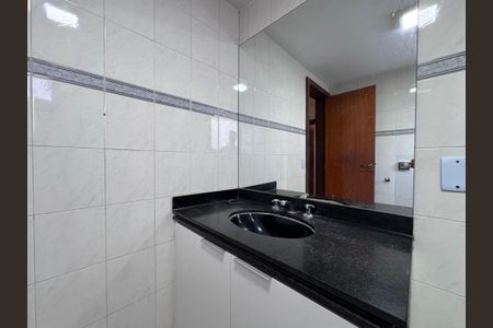 Apartamento à venda com 110m², 3 quartos e 1 vaga Apartamento à venda com 110m², 3 quartos e 1 vagaBanheiro da Suíte