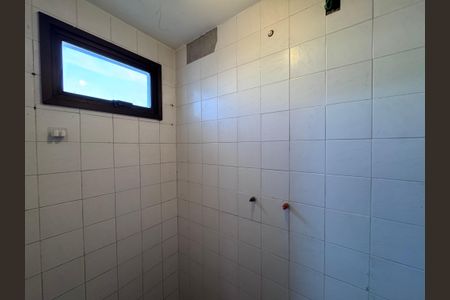 Apartamento à venda com 110m², 3 quartos e 1 vaga Apartamento à venda com 110m², 3 quartos e 1 vagaCozinha e Área de Serviço