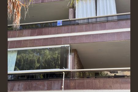 Apartamento à venda com 110m², 3 quartos e 1 vaga Apartamento à venda com 110m², 3 quartos e 1 vagaPlaquinha Quinto Andar