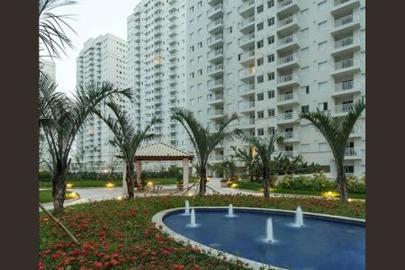 Apartamento para alugar com 69m², 2 quartos e 1 vaga Apartamento para alugar com 69m², 2 quartos e 1 vagaÁrea comum - Piscina