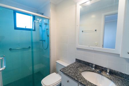 Apartamento à venda com 63m², 2 quartos e 2 vagas Apartamento à venda com 63m², 2 quartos e 2 vagasBanheiro da Suíte