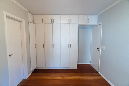 Apartamento à venda com 63m², 2 quartos e 2 vagas Apartamento à venda com 63m², 2 quartos e 2 vagasSuíte