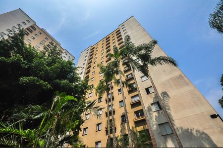 Apartamento à venda com 68m², 3 quartos e 2 vagasFachada