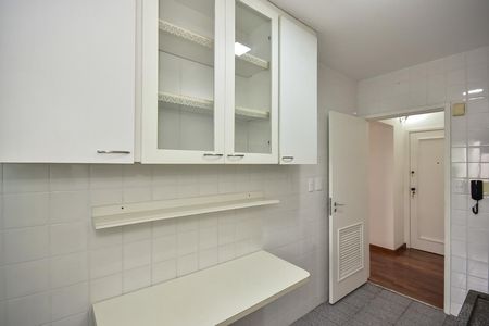 Apartamento à venda com 68m², 3 quartos e 2 vagasCozinha