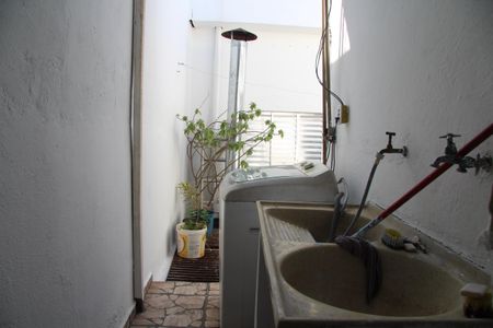 Casa à venda com 157m², 3 quartos e 2 vagasÁrea de Serviço