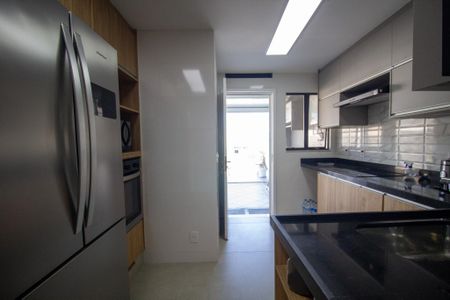 Apartamento à venda com 240m², 2 quartos e 2 vagas Apartamento à venda com 240m², 2 quartos e 2 vagasCozinha e Área de Serviço