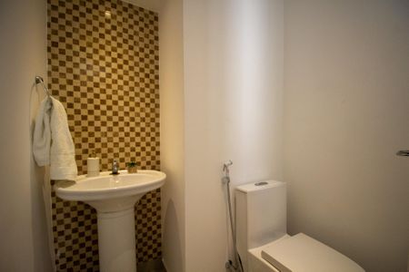 Apartamento à venda com 240m², 2 quartos e 2 vagas Apartamento à venda com 240m², 2 quartos e 2 vagasLavabo