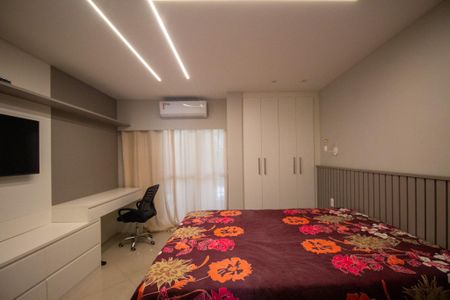 Apartamento à venda com 240m², 2 quartos e 2 vagas Apartamento à venda com 240m², 2 quartos e 2 vagasSuíte 1