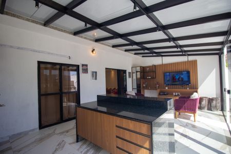 Apartamento à venda com 240m², 2 quartos e 2 vagas Apartamento à venda com 240m², 2 quartos e 2 vagasVaranda