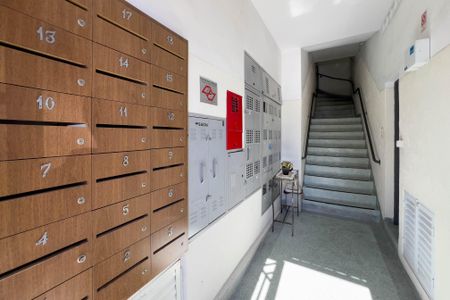 Apartamento à venda com 78m², 2 quartos e sem vaga Apartamento à venda com 78m², 2 quartos e sem vagaHall de entrada