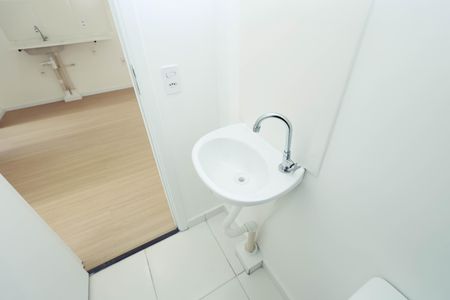 Apartamento para alugar com 28m², 2 quartos e sem vaga Apartamento para alugar com 28m², 2 quartos e sem vagaBanheiro