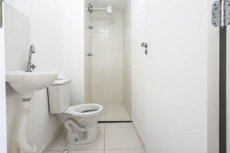 Apartamento para alugar com 28m², 2 quartos e sem vaga Apartamento para alugar com 28m², 2 quartos e sem vagaBanheiro