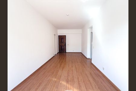 Apartamento à venda com 72m², 2 quartos e 1 vaga Apartamento à venda com 72m², 2 quartos e 1 vagaSala