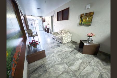 Apartamento à venda com 72m², 2 quartos e 1 vaga Apartamento à venda com 72m², 2 quartos e 1 vagaHall de entrada