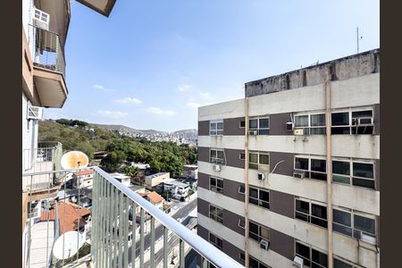 Apartamento à venda com 72m², 2 quartos e 1 vaga Apartamento à venda com 72m², 2 quartos e 1 vagaVaranda da Sala