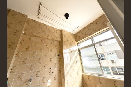Apartamento à venda com 72m², 2 quartos e 1 vaga Apartamento à venda com 72m², 2 quartos e 1 vagaÁrea de Serviço