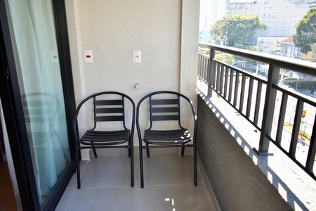 Studio à venda com 27m², 0 quarto e sem vaga Studio à venda com 27m², 0 quarto e sem vagaVaranda