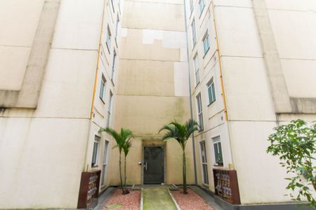 Apartamento à venda com 45m², 2 quartos e 1 vaga Apartamento à venda com 45m², 2 quartos e 1 vagaFachada