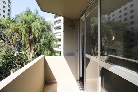 Varanda de apartamento para alugar com 4 quartos, 176m² em Moema, São Paulo