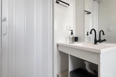 Banheiro de apartamento para alugar com 1 quarto, 40m² em Vila Nova Cumbica, Guarulhos