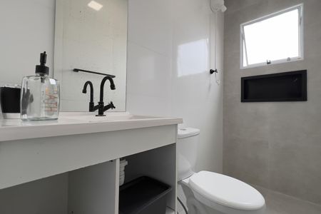 Banheiro de apartamento para alugar com 1 quarto, 40m² em Vila Nova Cumbica, Guarulhos