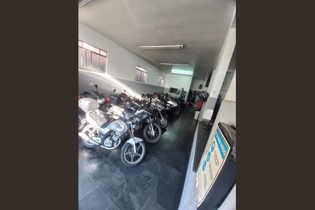 Casa à venda com 326m², 3 quartos e 3 vagas Casa à venda com 326m², 3 quartos e 3 vagasFoto 04
