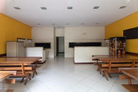 Apartamento à venda com 41m², 1 quarto e 1 vaga Apartamento à venda com 41m², 1 quarto e 1 vagaÁrea comum - Churrasqueira