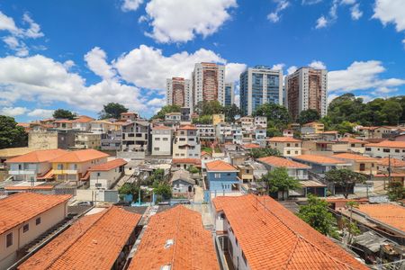 Casa para alugar com 140m², 3 quartos e 1 vaga Casa para alugar com 140m², 3 quartos e 1 vagaVista da Suíte 1