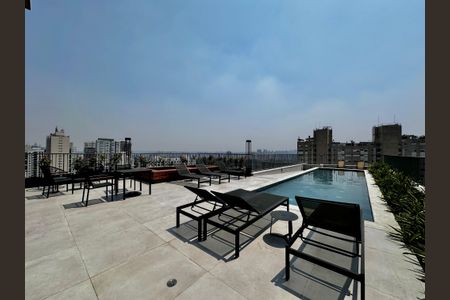 Studio à venda com 25m², 1 quarto e sem vagaÁrea comum - Piscina