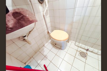 Apartamento à venda com 78m², 2 quartos e 1 vaga Apartamento à venda com 78m², 2 quartos e 1 vagaBanheiro de serviço