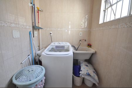 Casa à venda com 400m², 3 quartos e 1 vagaÁrea de Serviço 2