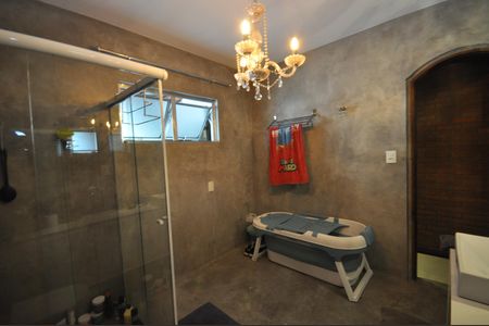 Casa à venda com 400m², 3 quartos e 1 vagaBanheiro 1