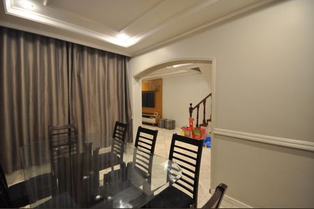 Casa à venda com 400m², 3 quartos e 1 vagaSala