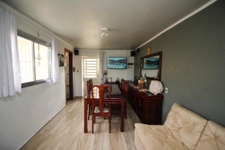 Casa à venda com 130m², 3 quartos e 3 vagas Casa à venda com 130m², 3 quartos e 3 vagasSala de Jantar