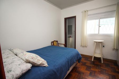Casa à venda com 130m², 3 quartos e 3 vagas Casa à venda com 130m², 3 quartos e 3 vagasSuíte